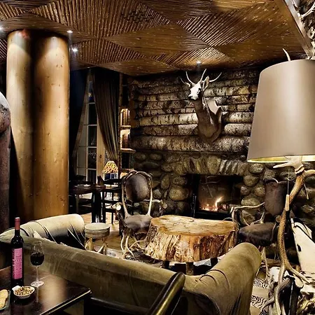 Park Hotell 5*
